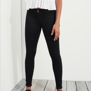 HOLLISTER skinny jeans
